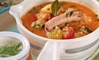 Густой томатный суп из баранины с чечевицей