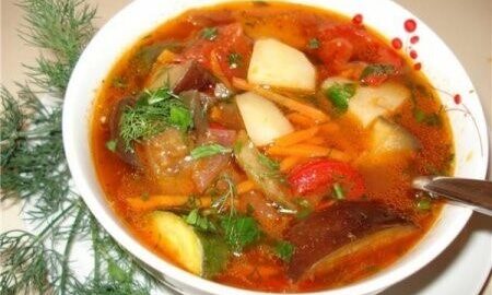 Овощной суп с томатной пастой